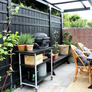 PLUS Rustik Zaun - Stilvoller, anpassbarer Holzzaun für Ihren Garten. Perfekt für schattige Ecken, private Terrassenbereiche und flexible Gestaltung. Hochwertiges, robustes Design für vielseitige Einsatzmöglichkeiten. Gestalten Sie Ihre Oase!