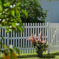 PLUS Retro Zaun - Vielseitige und nostalgische Gartenzäune in verschiedenen Höhen für Vorgärten, Hintergärten und Einfahrten. Fungizidbehandelt und zweimal grundiert für langanhaltende Schönheit und Schutz.