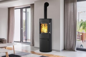 Kleining Kaminofen LUGANO 6 kW mit GRATIS Bodenplatte | Runde Eleganz mit moderner Heiztechnik