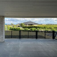 PLUS Tokyo Holzzaun-Programm - Vielseitige Zaunfelder und Tore aus robustem Fichtenholz in verschiedenen Größen und Farben, ideal für jeden Gartenstil