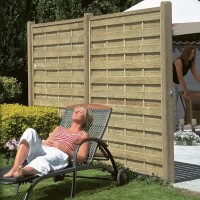 PLUS Bergen Zaun - Vielseitiger und idyllischer Sichtschutz für Garten und Terrasse, wählbar zwischen klassischem Lattenzaun oder dekorativem Spalierzaun. Ideal für eine ländliche Atmosphäre und individuelle Gestaltungsmöglichkeiten mit oder ohne Rankgitt